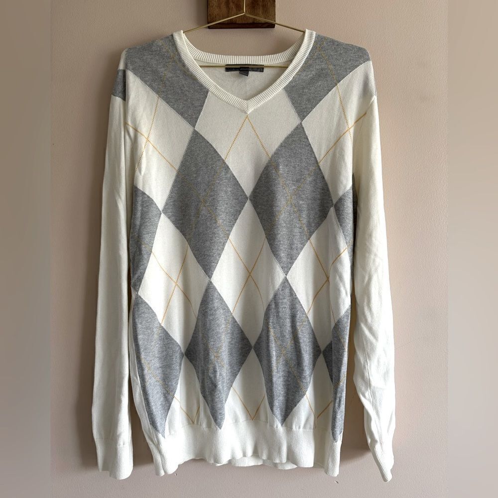 Old Navy V Neck Mens Sweater Argyle || size Large